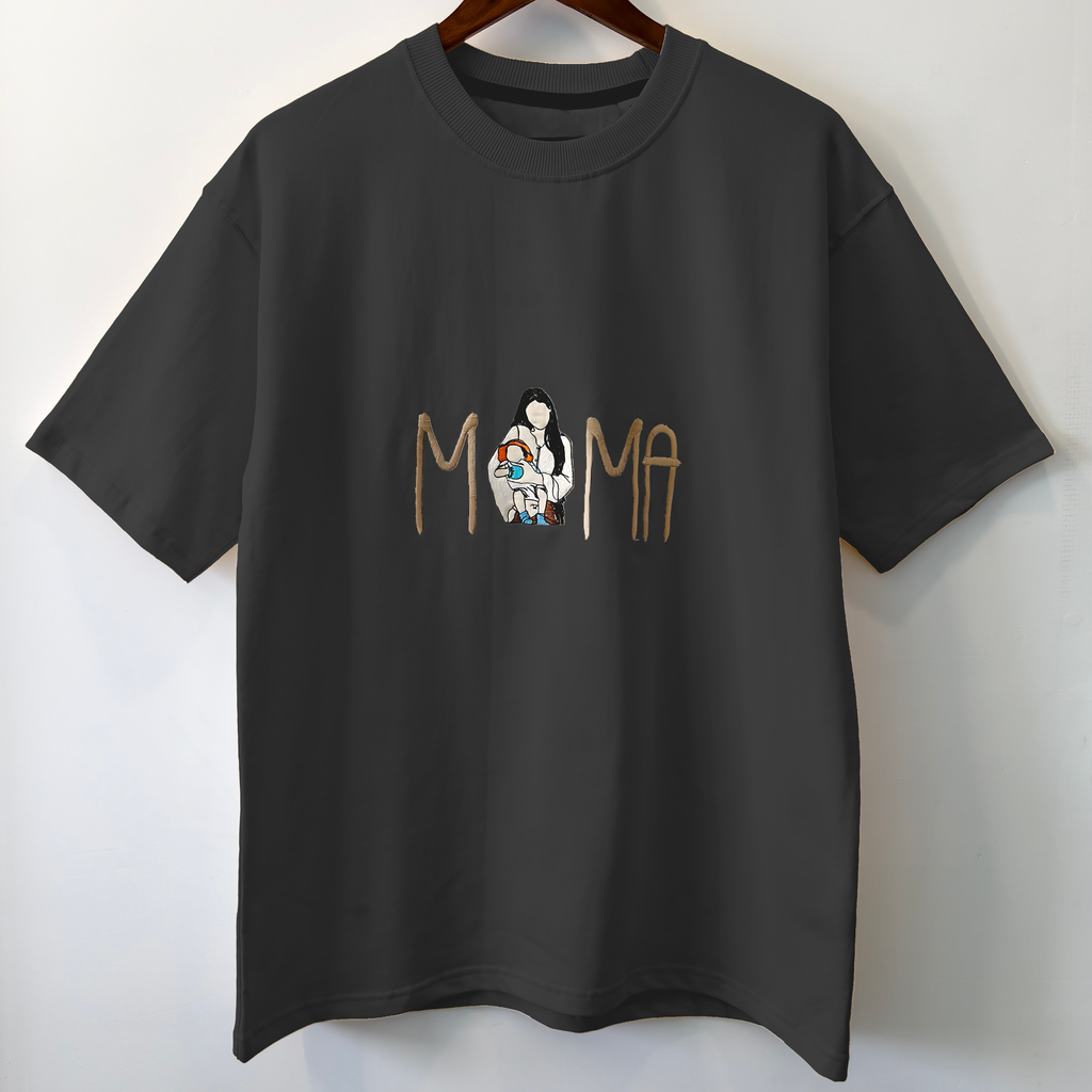 Customized Oversized T Shirts for Mom with MAMA Design